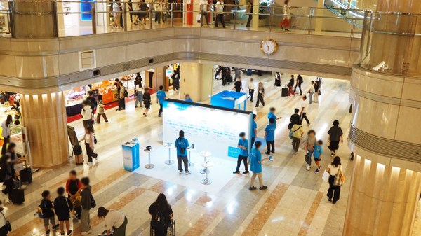 電話ボックス事後リリース01 羽田空港第1ターミナル内マーケットプレイスにて「読める電話ボックス」ブースを開催
